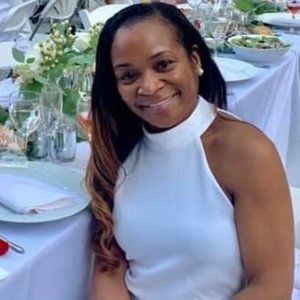 Meet your Posher, Genell